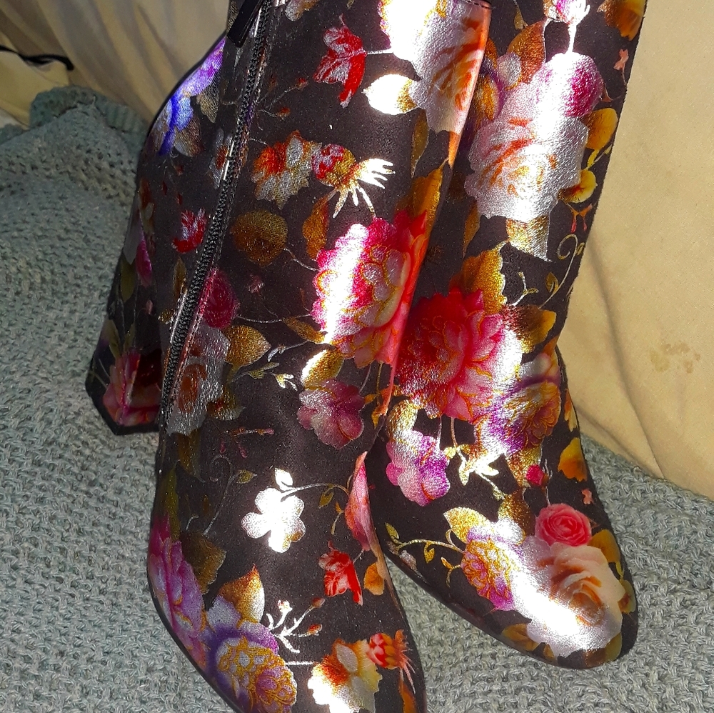 10/40 Flourishing Bamboo Booties